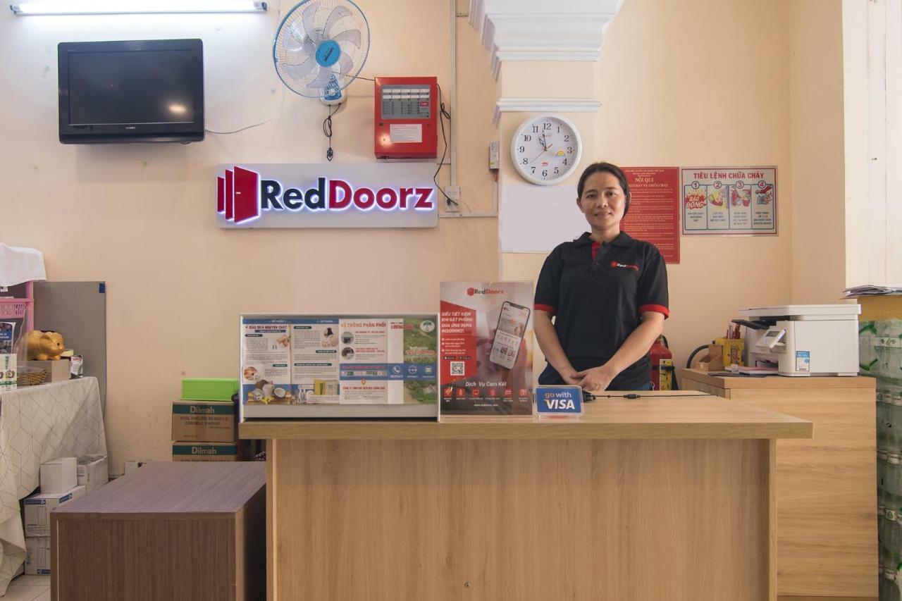 Reddoorz Near Khu Che Xuat Tan Thuan 2 호텔 호치민 외부 사진